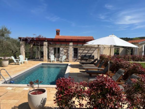 Haus Bazilika mit beheiztem Pool